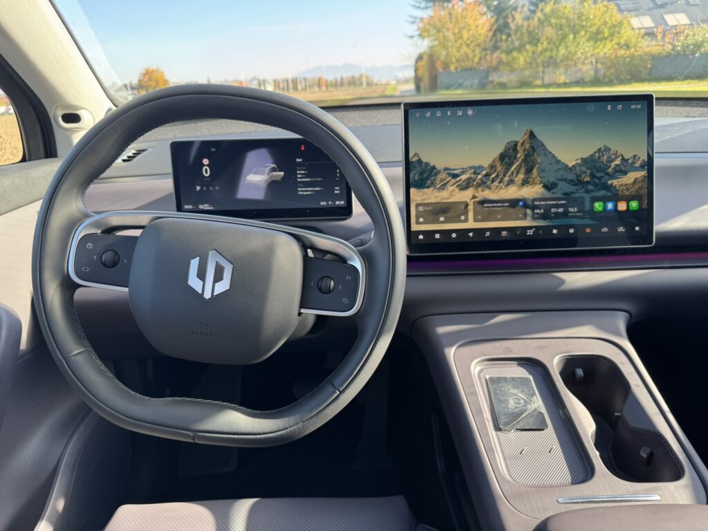 Leapmotor C10 pro _ Eslebedasauto.at innen