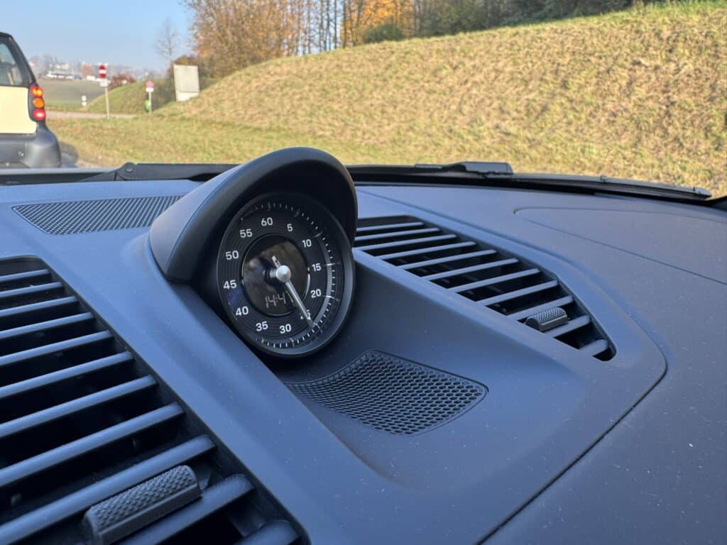 Eslebedasauto Porsche 911 Targa 4 GTS T-Hybrid Uhr