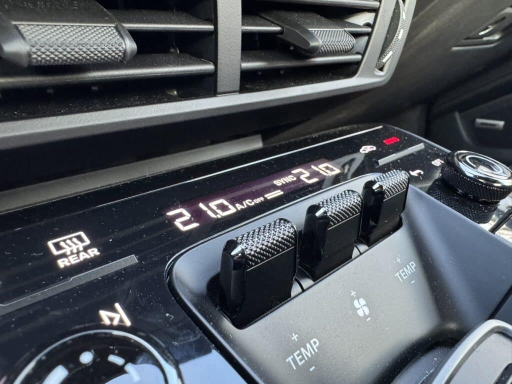 Eslebedasauto Porsche 911 Targa 4 GTS T-Hybrid Klimaanlage