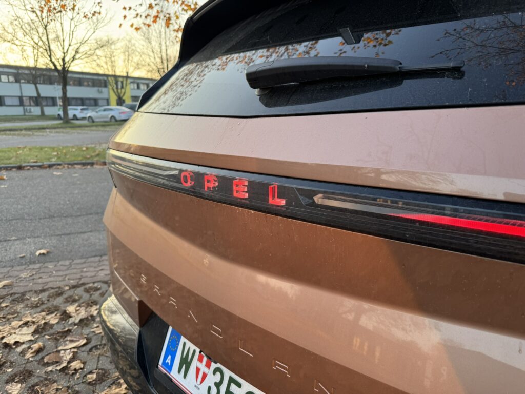 Opel Grandland Electric_Eslebedasauto.at