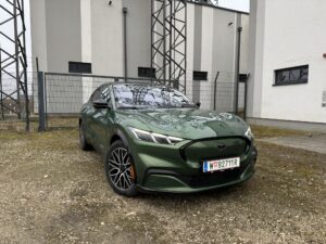 Ford Mustang Mach-E Eslebedasauto Test