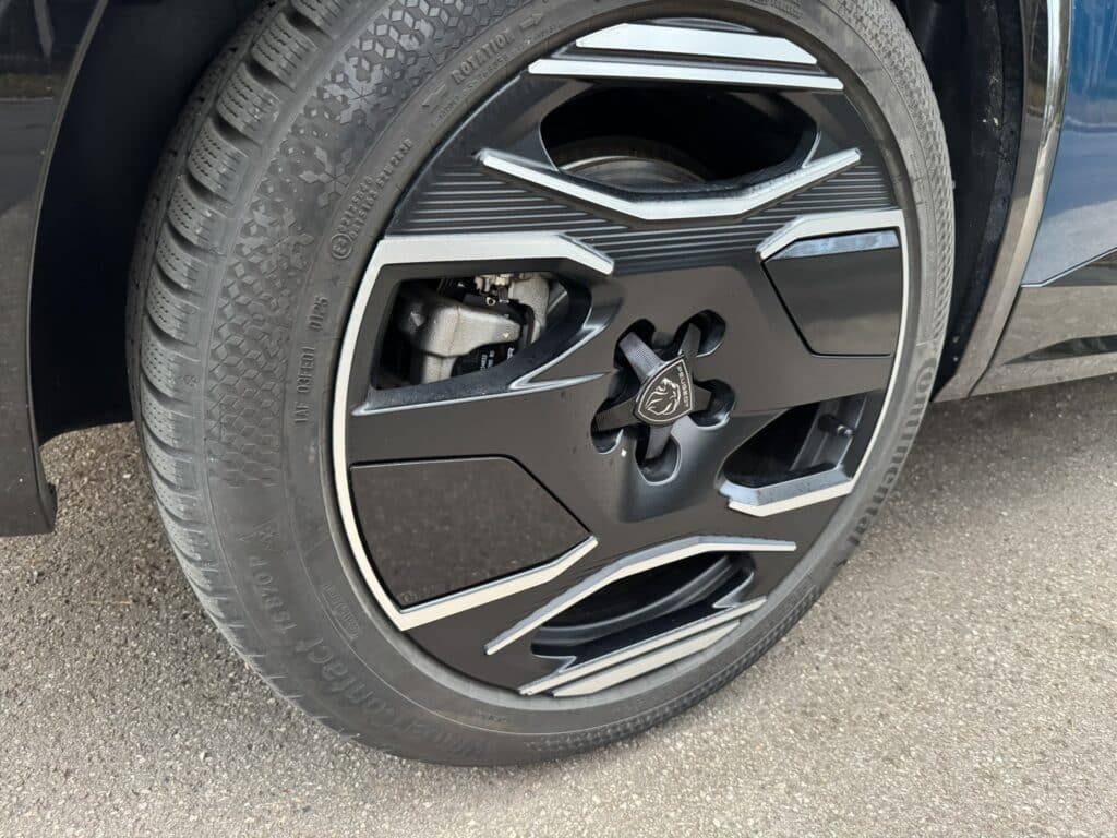 Peugeot E-3008 AWD Test Eslebedasauto.at