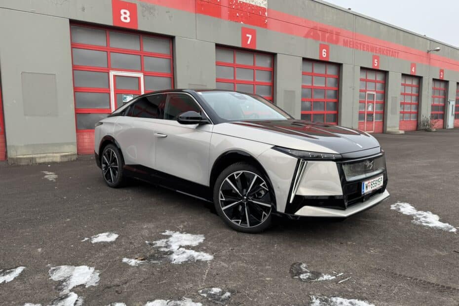 DS N°8 AWD Long Range Jules Verne Test Es lebe das Auto