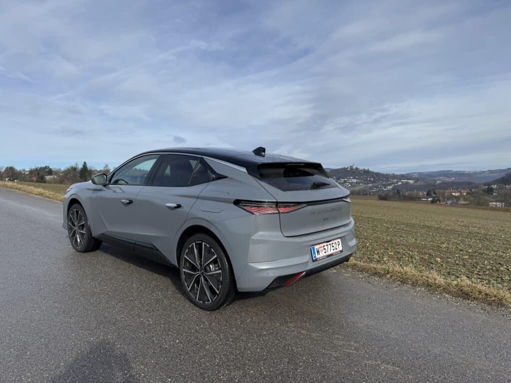 DS N°4 Plug-in-Hybrid 