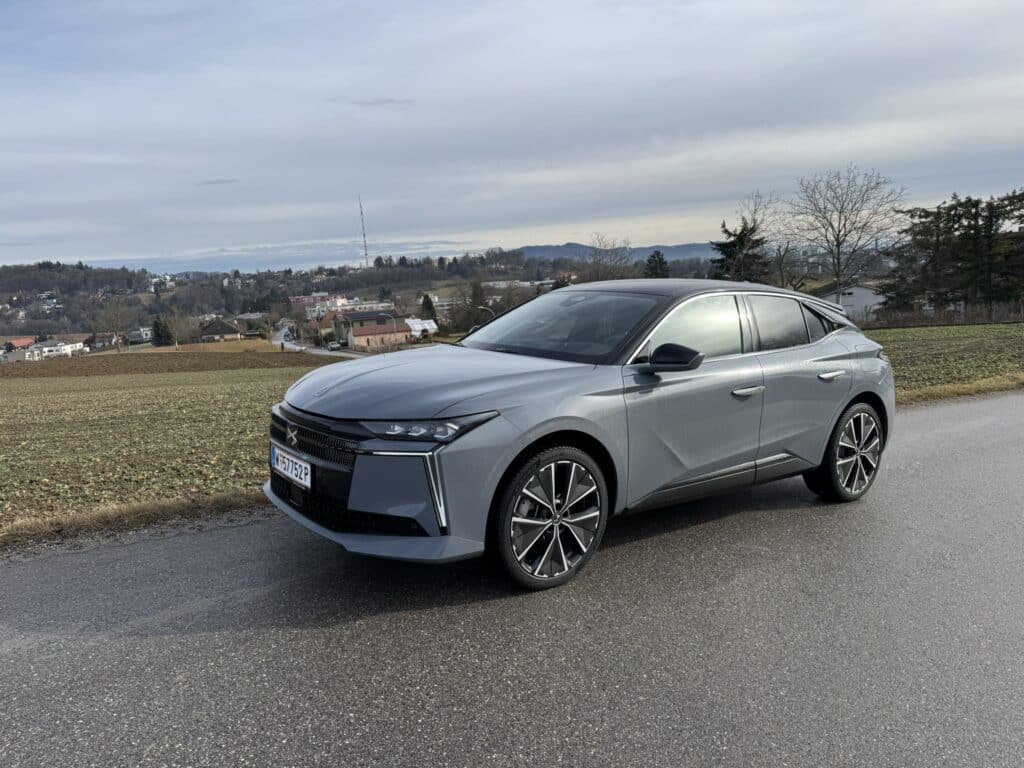 DS N°4 Plug-in-Hybrid