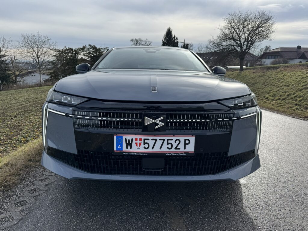 DS N°4 Plug-in-Hybrid