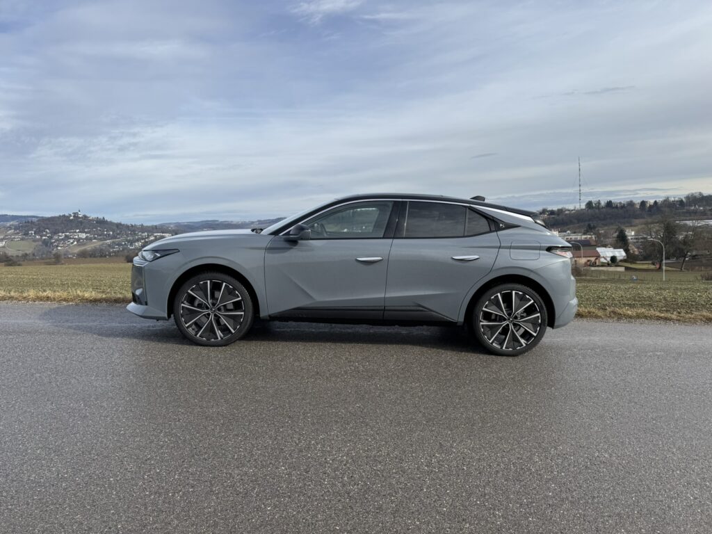 DS N°4 Plug-in-Hybrid